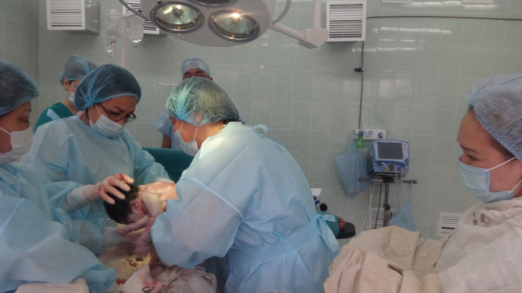 Operatia cezariana - Cu ce viziune poți naște singur